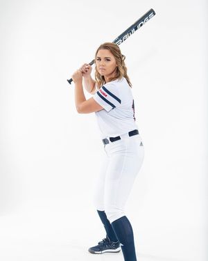 Image post by @fausoftball on Instagram