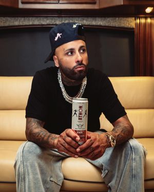 Image post by @nickyjam on Instagram