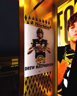 Image post by @hawkeyefootball on Instagram