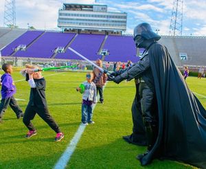 Image post by @ecuathletics on Instagram