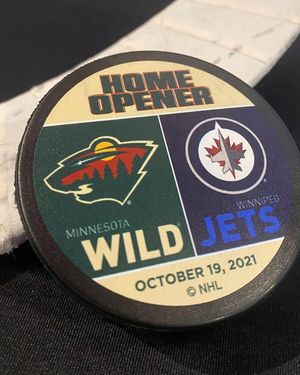 Image post by @thehockeylodge on Instagram