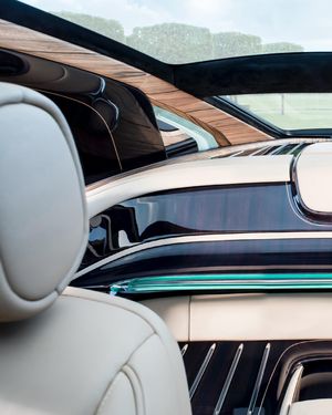 Image post by @rollsroycecars on Instagram