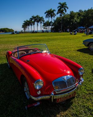 Image post by @deeringestate on Instagram