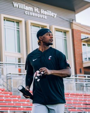 Image post by @GoBearcatsBASE on Twitter