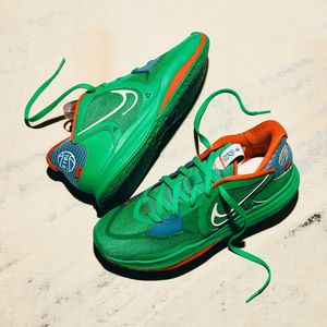 Image post by @nikeeyb on Instagram