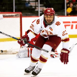 Image post by @du_hockey on Instagram