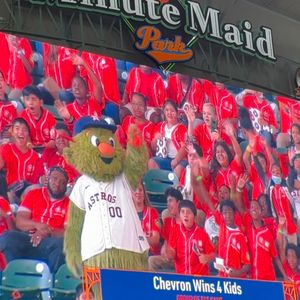 Image post by @astrosfoundation on Instagram