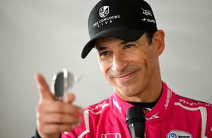 Image post by @heliocastroneves on Instagram