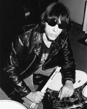 Image post by @ramones on Instagram