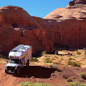 Image post by @earthroamer on Instagram