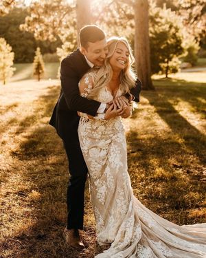 Image post by @theknot on Instagram