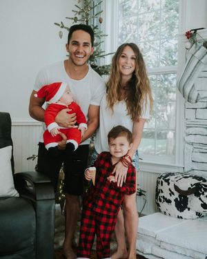 Image post by @therealcarlospena on Instagram