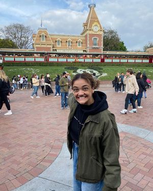 Image post by @lauriehernandez on Instagram