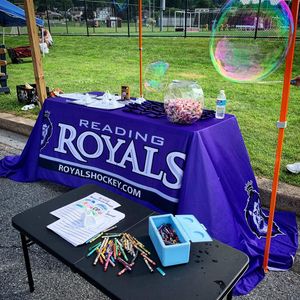 Image post by @readingroyals on Instagram