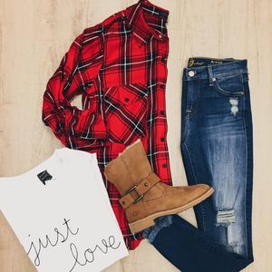 Image post by @shopoutoftown on Instagram