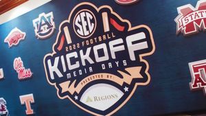 Video post by @alabamaftbl on Twitter