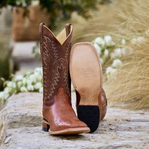 Image post by @justinboots_ on Instagram