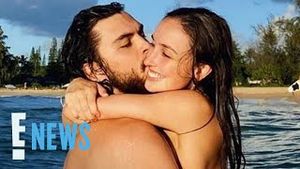 Video post by @enews on YouTube