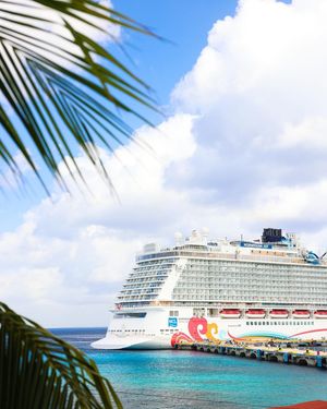 Image post by @norwegiancruiseline on Instagram