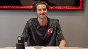 Video post by @uticacometsahl on YouTube