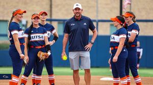 Image post by @utsaftbl on Instagram
