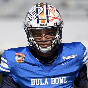 Image post by @auburnuniforms on Instagram