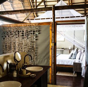 Image post by @chiawasafaris on Instagram