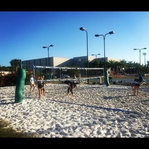 Image post by @fgcu_vb on Instagram