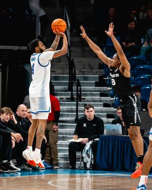 Image post by @DePaulHoops on Twitter
