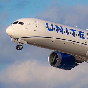 Image post by @united on Instagram