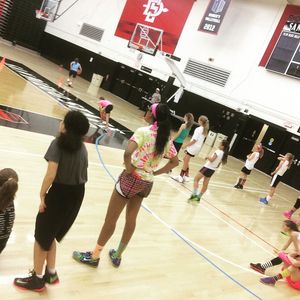 Image post by @aztecwbb on Instagram