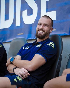 Image post by @theparraeels on Instagram