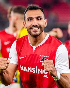 Image post by @azalkmaar on Instagram