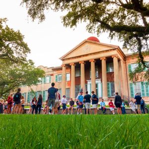 Image post by @collegeofcharleston on Instagram