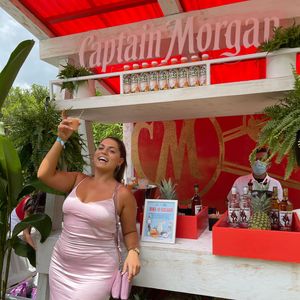 Image post by @si_swimsuit on Instagram