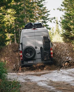 Image post by @owl.van.engineering on Instagram