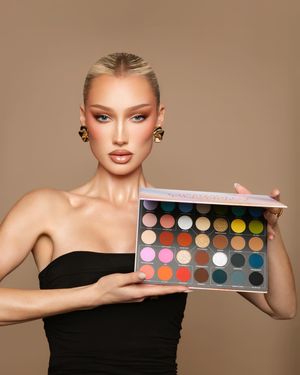 Image post by @morphebrushes on Instagram