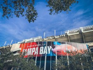 Image post by @rjstadium on Instagram