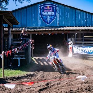 Image post by @nomadikrebel on Facebook