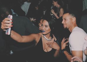 Image post by @ayeshacurry on Instagram