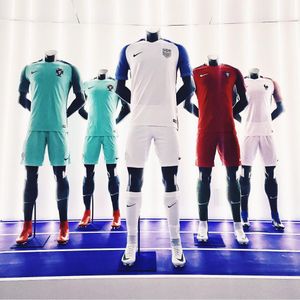 Image post by @fortyonemag on Instagram
