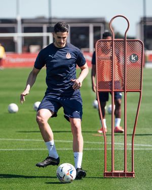 Image post by @gironafc on Instagram