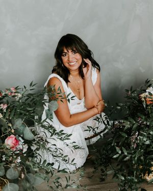 Image post by @thismodernlovephoto on Instagram