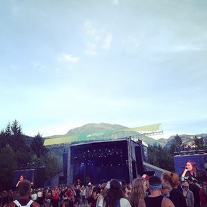 Image post by @thelizjane on Instagram