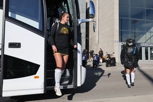 Image post by @iowafieldhockey on Twitter