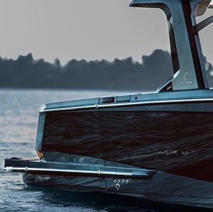 Image post by @aviaraboats on Instagram