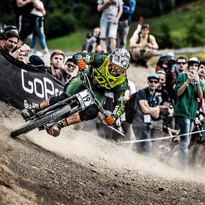 Image post by @foxmtb on Instagram