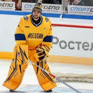 Image post by @goaliesonly on Instagram