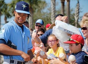 Image post by @raysbeisbol on Instagram