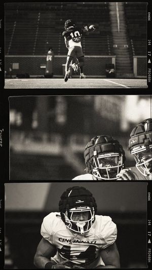 Image post by @GoBearcatsFB on Twitter